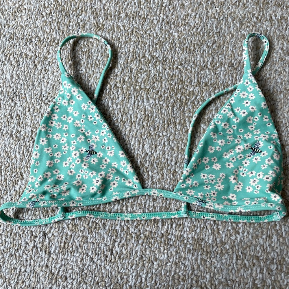 Benoa Triangle Bikini Top, size large